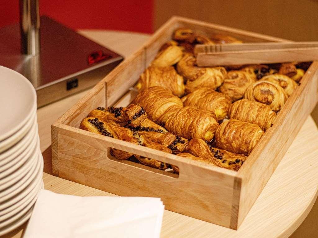 Ibis Rennes Beaulieu Hotel เซซง เซวินเญ ร้านอาหาร รูปภาพ