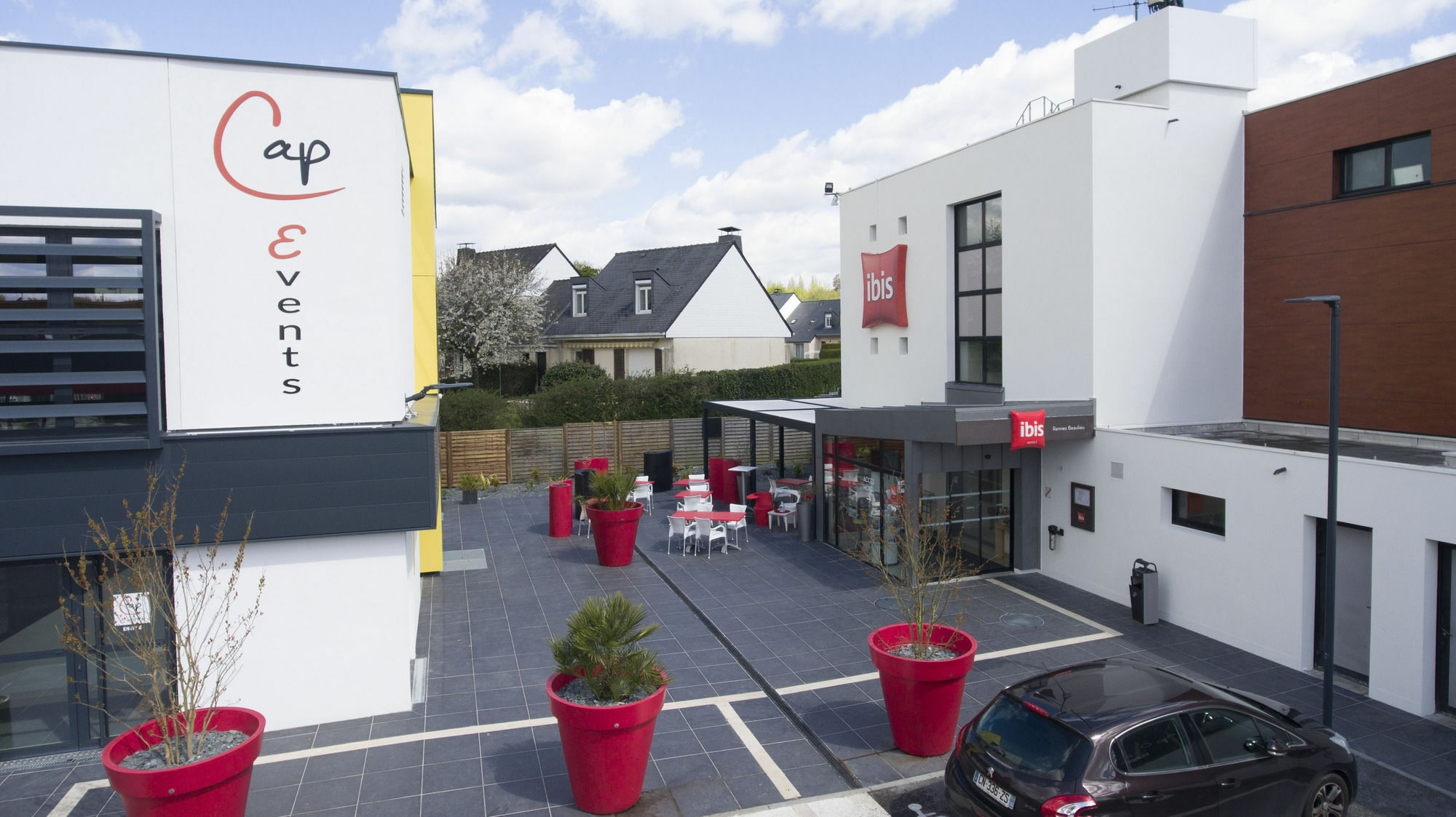 Ibis Rennes Beaulieu Hotel เซซง เซวินเญ ภายนอก รูปภาพ